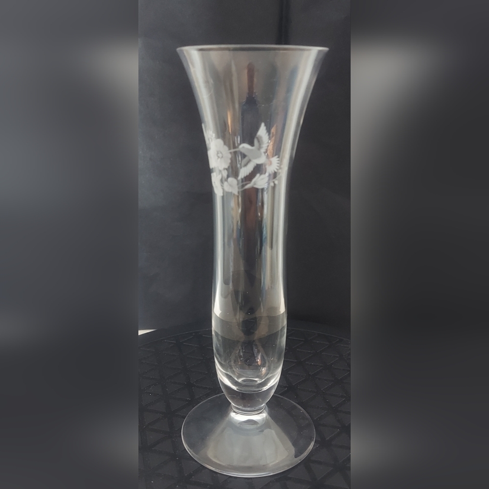 Vintage Avon Hummingbird 24% Lead Crystal Bud Vase Etched 7"